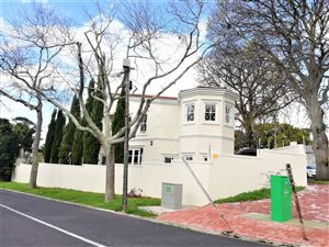4 Bed House in Claremont Upper