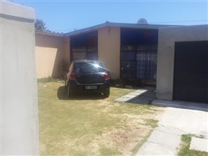 3 Bed House in Klein Begin