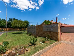 3 Bed Townhouse in Greenhills