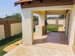 3 Bedroom House in Doornpoort and surrounds