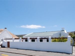 4 Bed House in Eastcliff