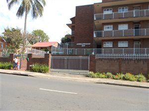 2 Bed Flat in Pietermaritzburg Central