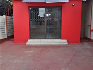 2 Bed Flat in Alberton