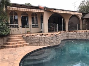 4 Bed House in Kelvin