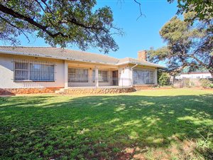 3 Bed House in Rhodesfield