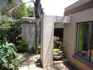 3 Bed House in Halfway Gardens