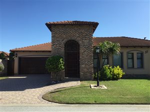 3 Bed Townhouse in Summerstrand