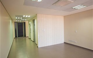 328 m² Office Space in Noordwyk