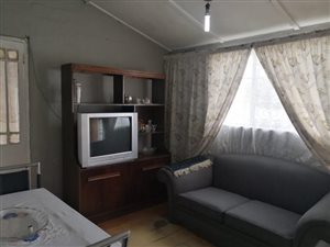 1 Bed House in Bonteheuwel