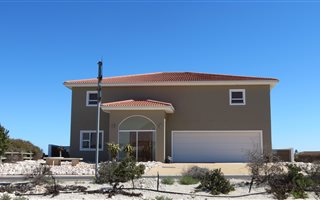 3 Bedroom House in Calypso Beach