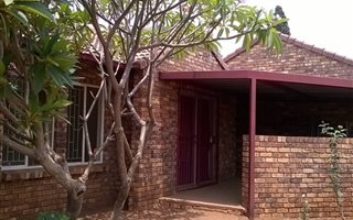2 Bedroom Simplex in Karen Park