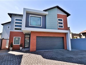 4 Bed House in Lynnwood