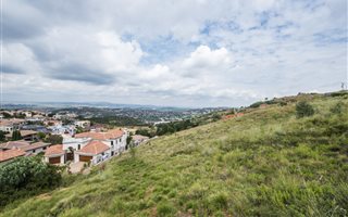 1 ha Land available in Bassonia Estate