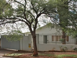 3 Bed House in Westdene