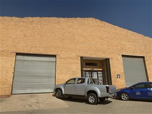 900 m² Industrial space in Monavoni