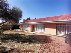 3 Bed House in Risiville