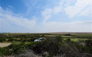 654 m² Land available in Boggomsbaai