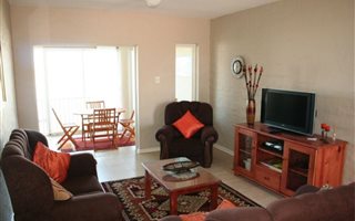 2 Bedroom Apartment in Aston Bay