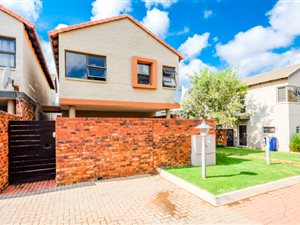 3 Bedroom Townhouse in Olympus AH