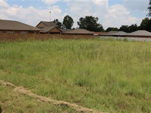 2220 m² Land available in Meyerton South