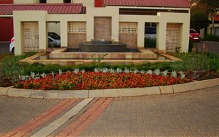 Bachelor apartment in Hazeldean (Silverlakes Surroundings)