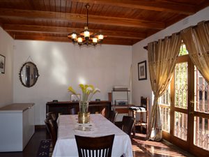 3 Bed House in Orange Grove