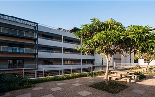750 m² Commercial space in New Town Centre