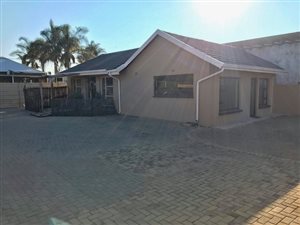95 m² Office Space in Northmead