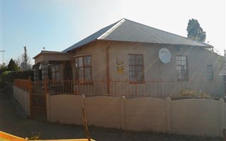 3 Bedroom House in The Hill