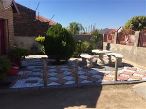 3 Bed House in African Jewel