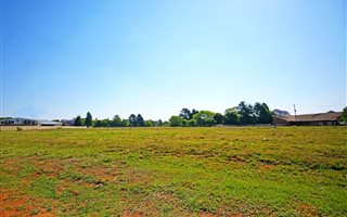 1.8 ha Land available in Benoni North AH