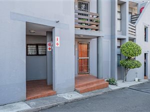 2 Bed Apartment in Bluff