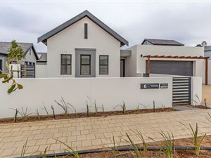 3 Bed House in Sitari