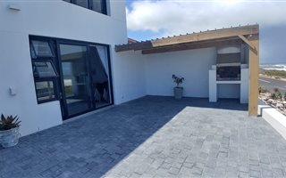1 Bedroom House in Yzerfontein