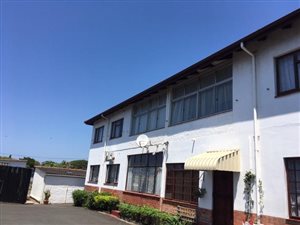 2 Bed Apartment in Scottburgh Central