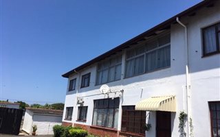 2 Bedroom Apartment in Scottburgh Central