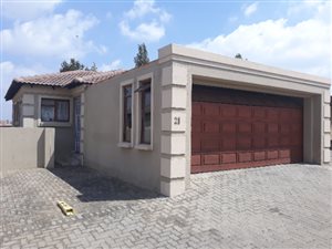 2 Bed Townhouse in Arundo Estate