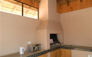 315 m² Office Space in Springbok