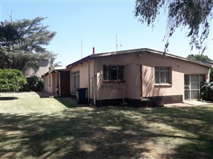 4 Bed House in East Lynne