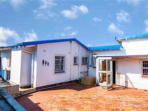 4 Bed House in Hillary