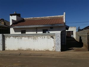 2 Bed House in Chiawelo