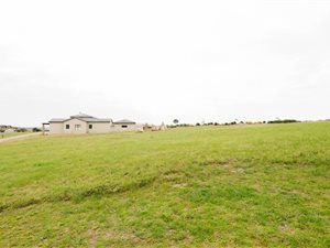 859 m² Land available in Oubaai and surrounds