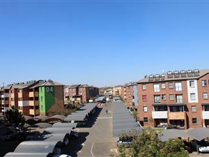 2 Bed Apartment in Montana Park