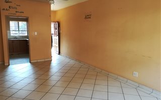 2 Bedroom Apartment in Pretoria Gardens