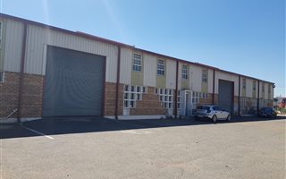 335 m² Commercial space in Denver