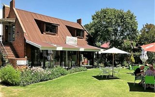 160 m² Retail Space in Clarens