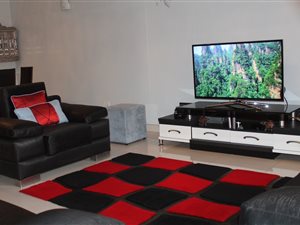 3 Bed Apartment in Parktown