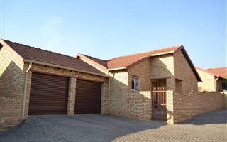 3 Bedroom Townhouse in Kyalami