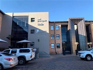 576 m² Office Space in Bramley