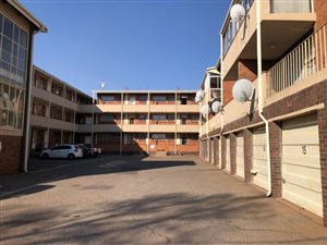 2 Bed Apartment in Vanderbijlpark CW1